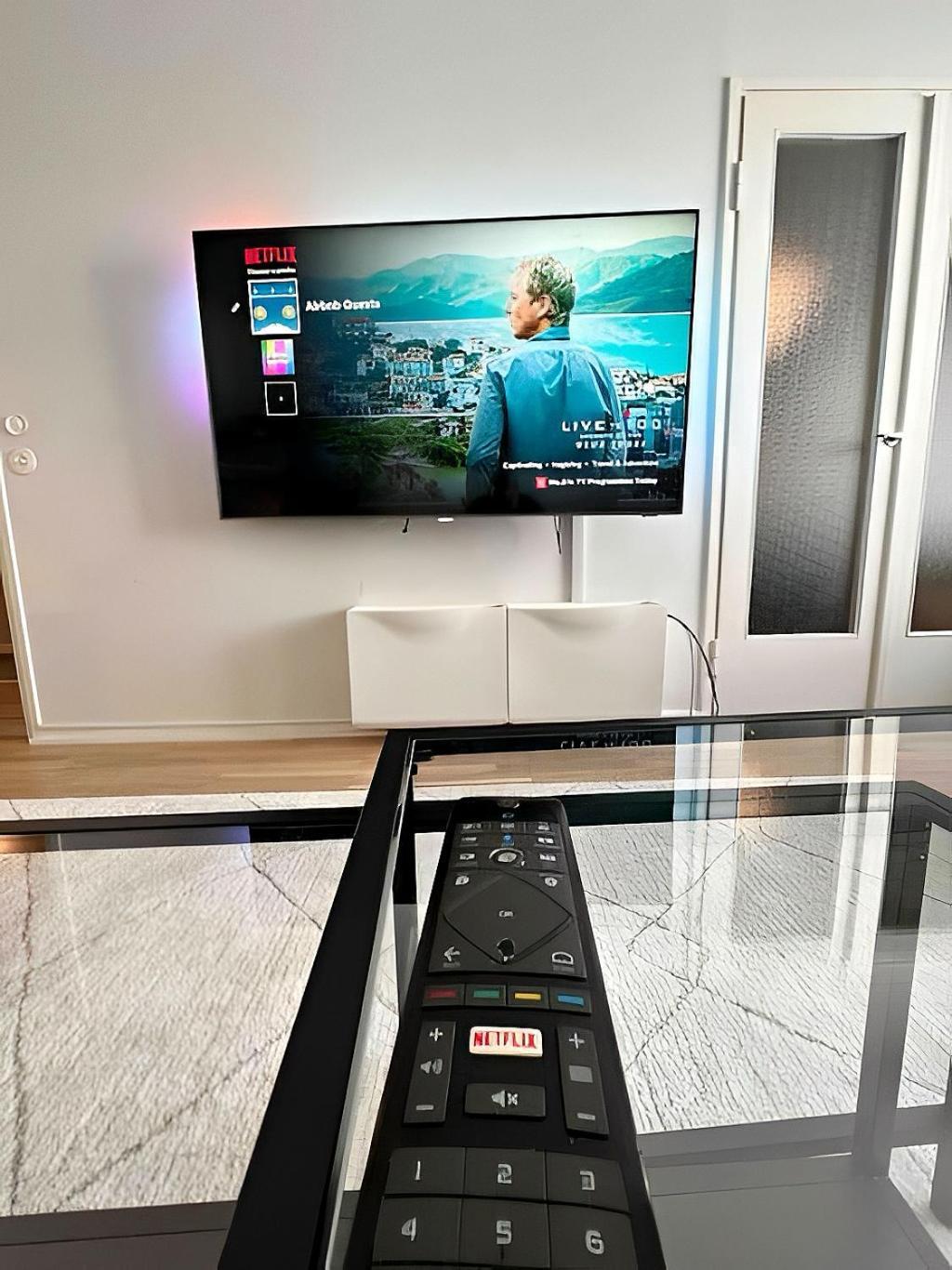 In Design District - Keybox Check-in, Balcony, Netflix Huoneisto