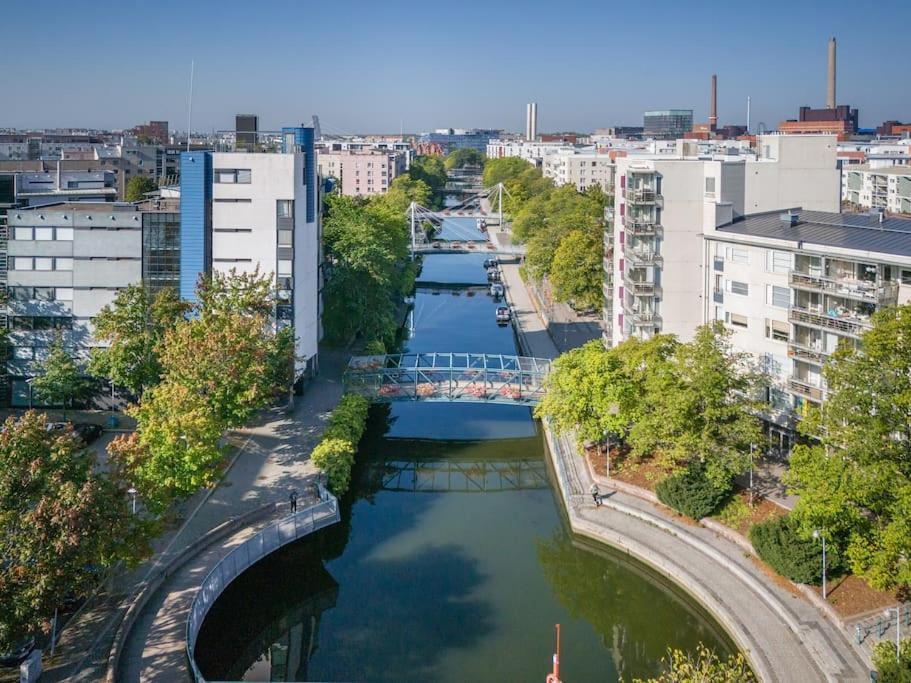 2 Bedroom With Canal View, Private Sauna, Sun Deck And Ev Parking