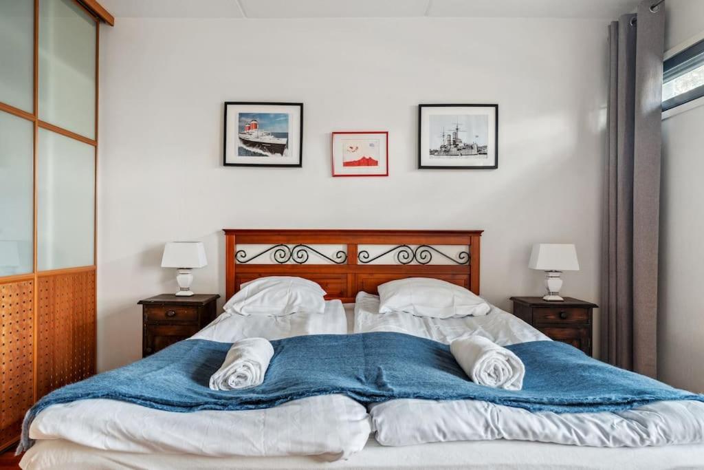 2 Bedroom With Canal View, Private Sauna, Sun Deck And Ev Parking Huoneisto Helsinki