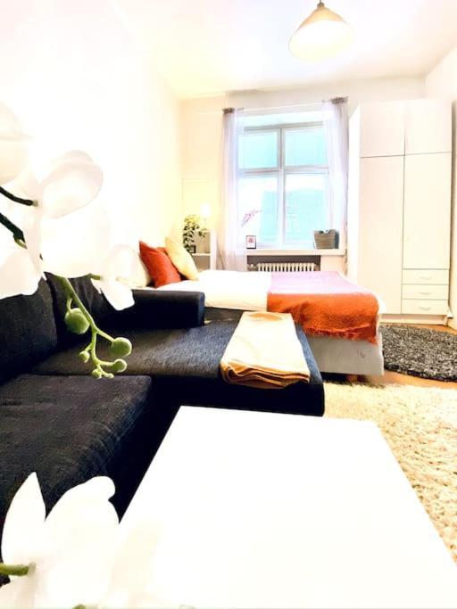 Self Check-in Cozy Studio Near Kamppi Metro, Hietaranta Beach!
