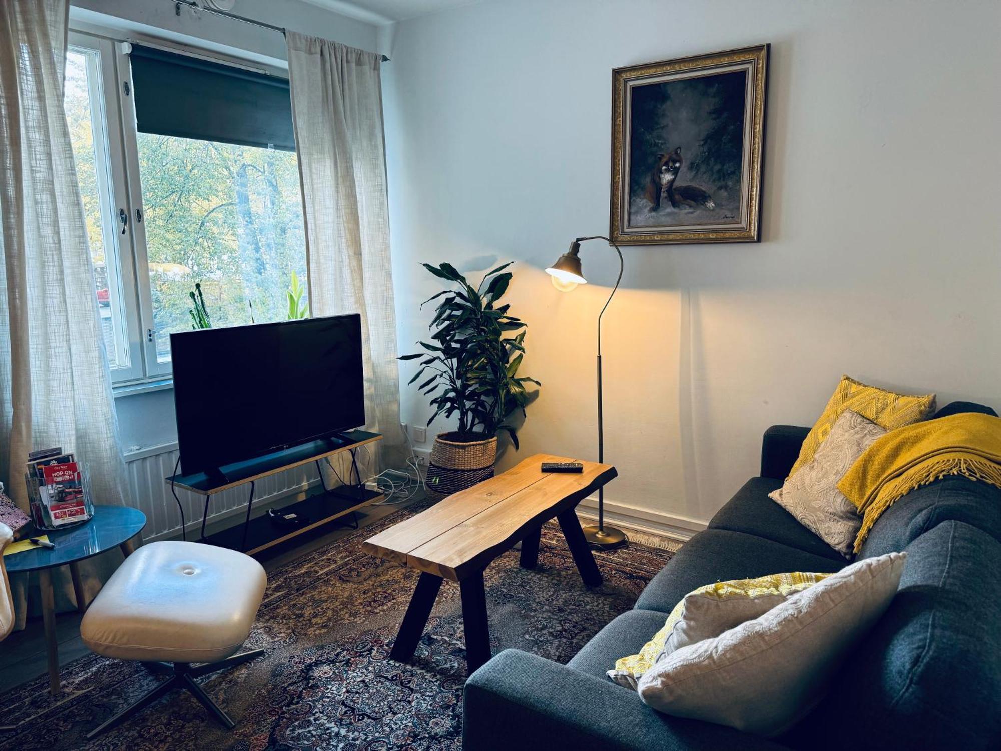 Huoneisto Lovely Apartment, Vuorimiehenkatu 31
