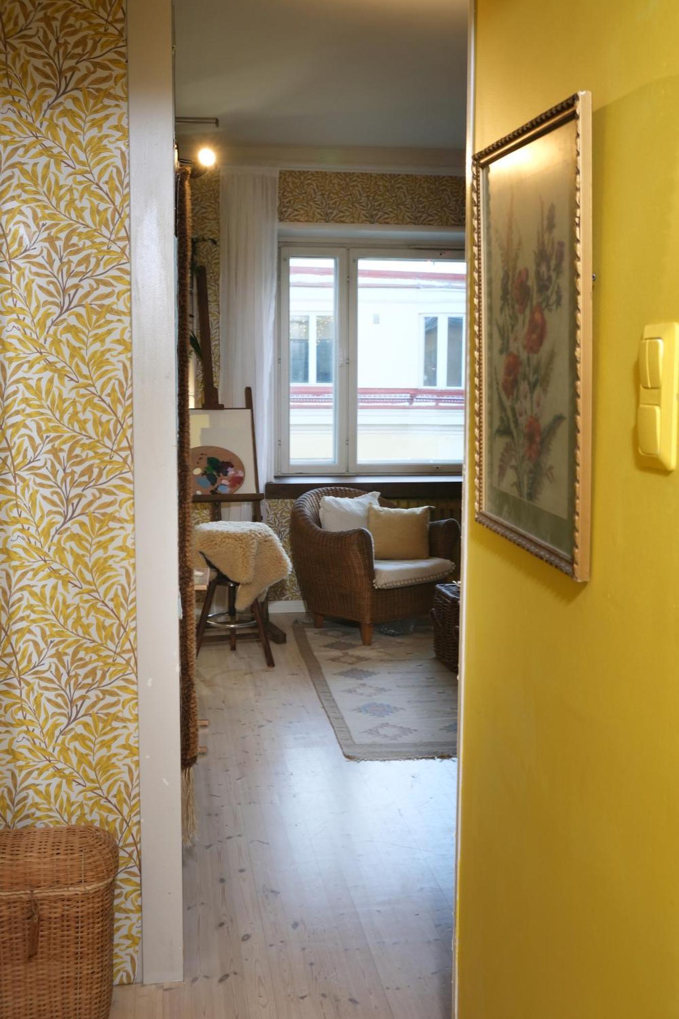 Yellow Beauty In Location! Huoneisto *