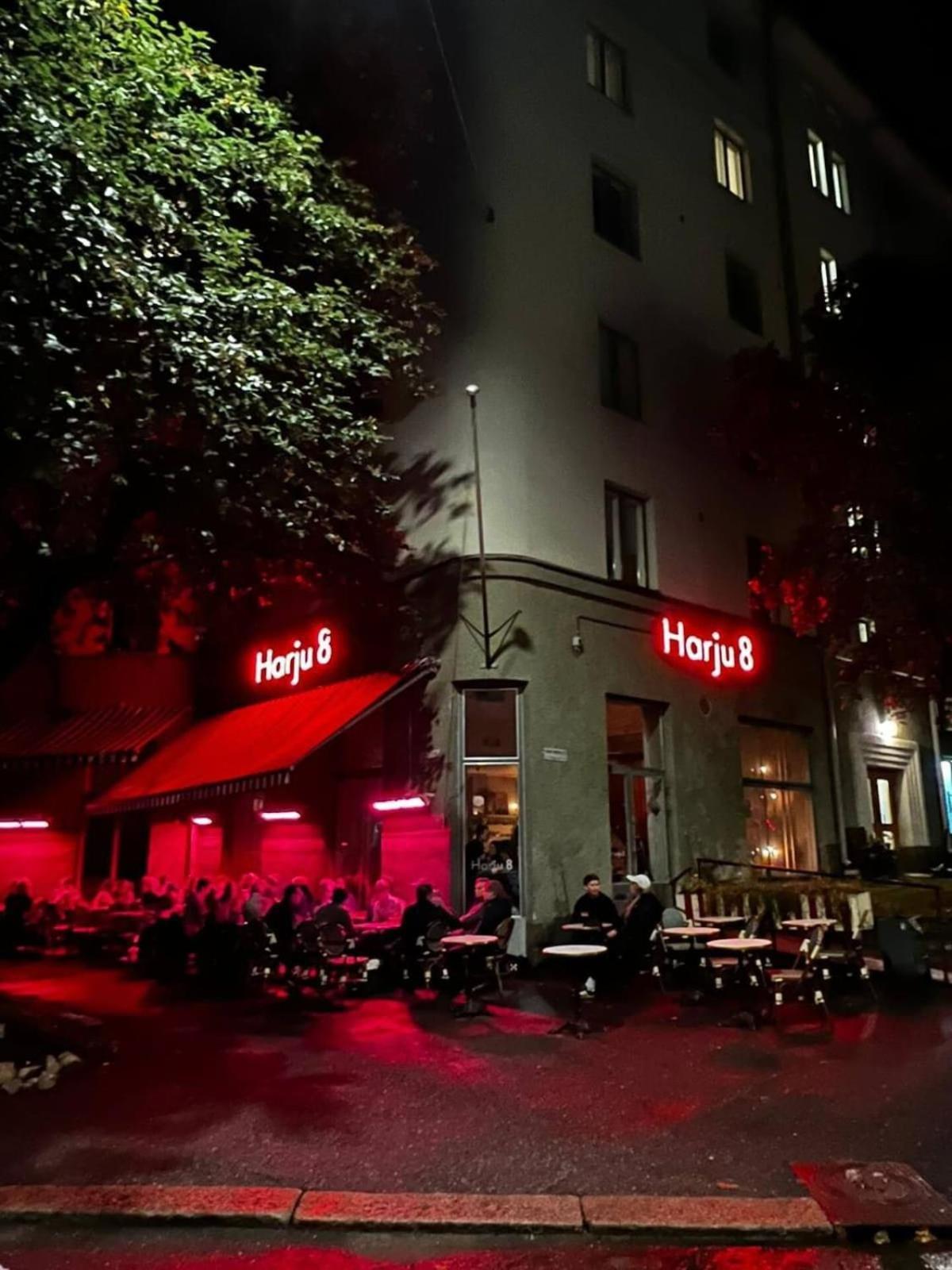 Cozy In Trendy District Huoneisto
