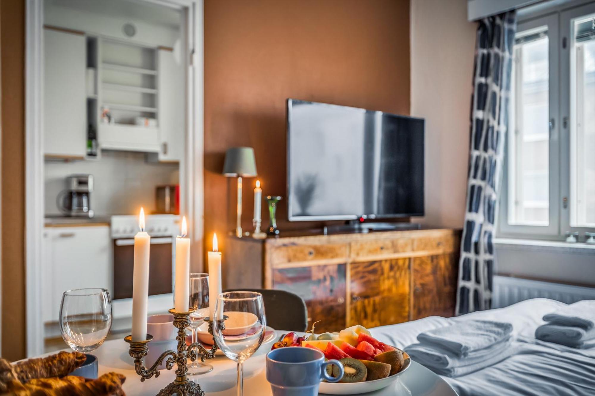 Vibrant And Central W Netflix, Wifi, 200M Tram And Bus * Helsinki