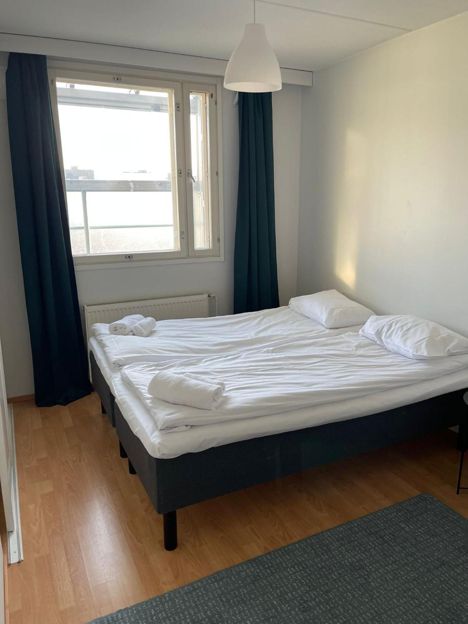 3 Bedroom With Sauna And Balcony Huoneisto Helsinki