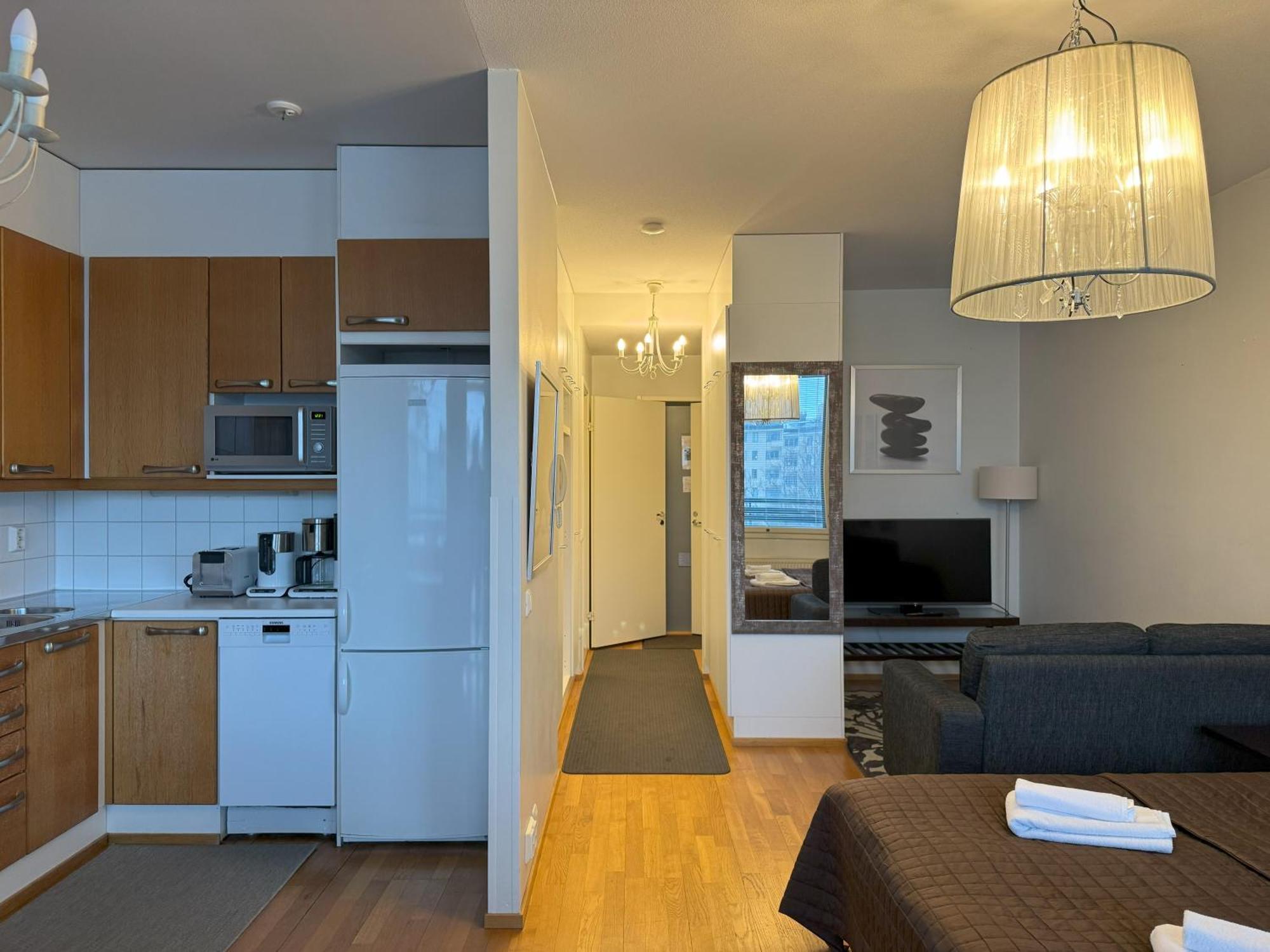 41 M2 With Sauna, View And Balcony To The Park Saunallinen Yksioe Helsinki