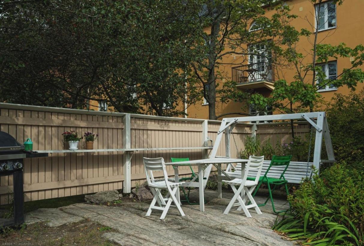 Wooden House With Shared Garden *
