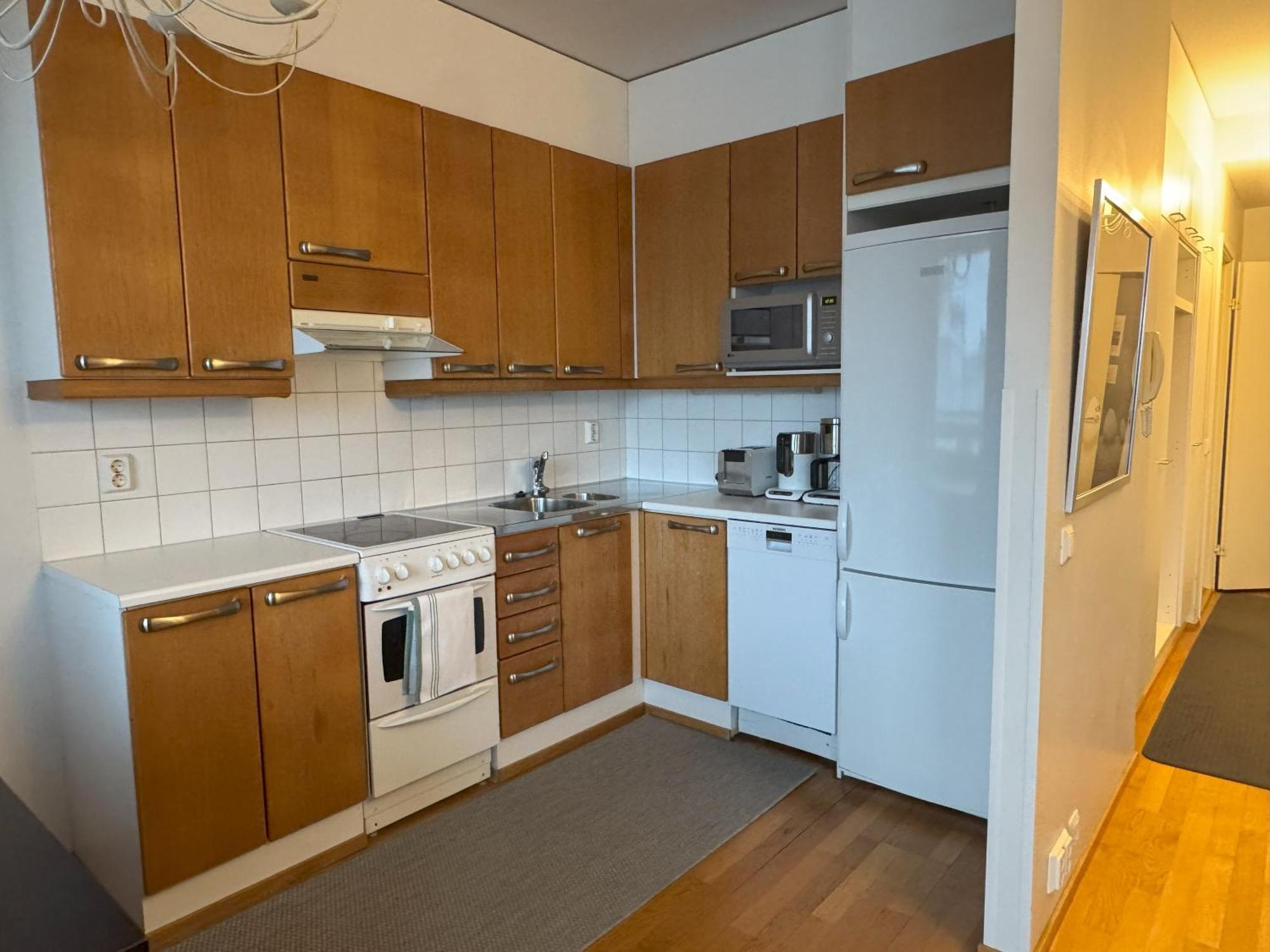 41 M2 With Sauna, View And Balcony To The Park Saunallinen Yksioe Huoneisto Helsinki
