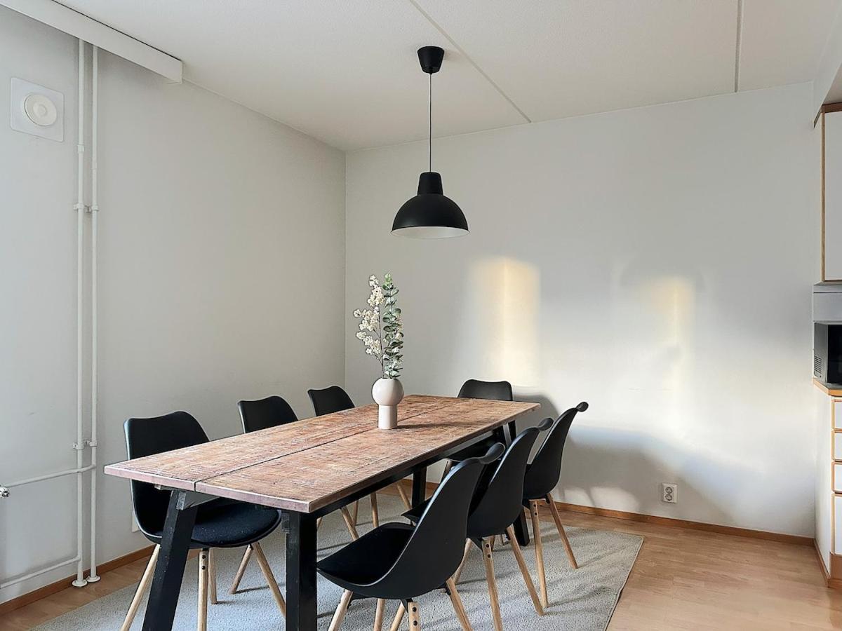 3br W Balconies And Private Sauna Huoneisto