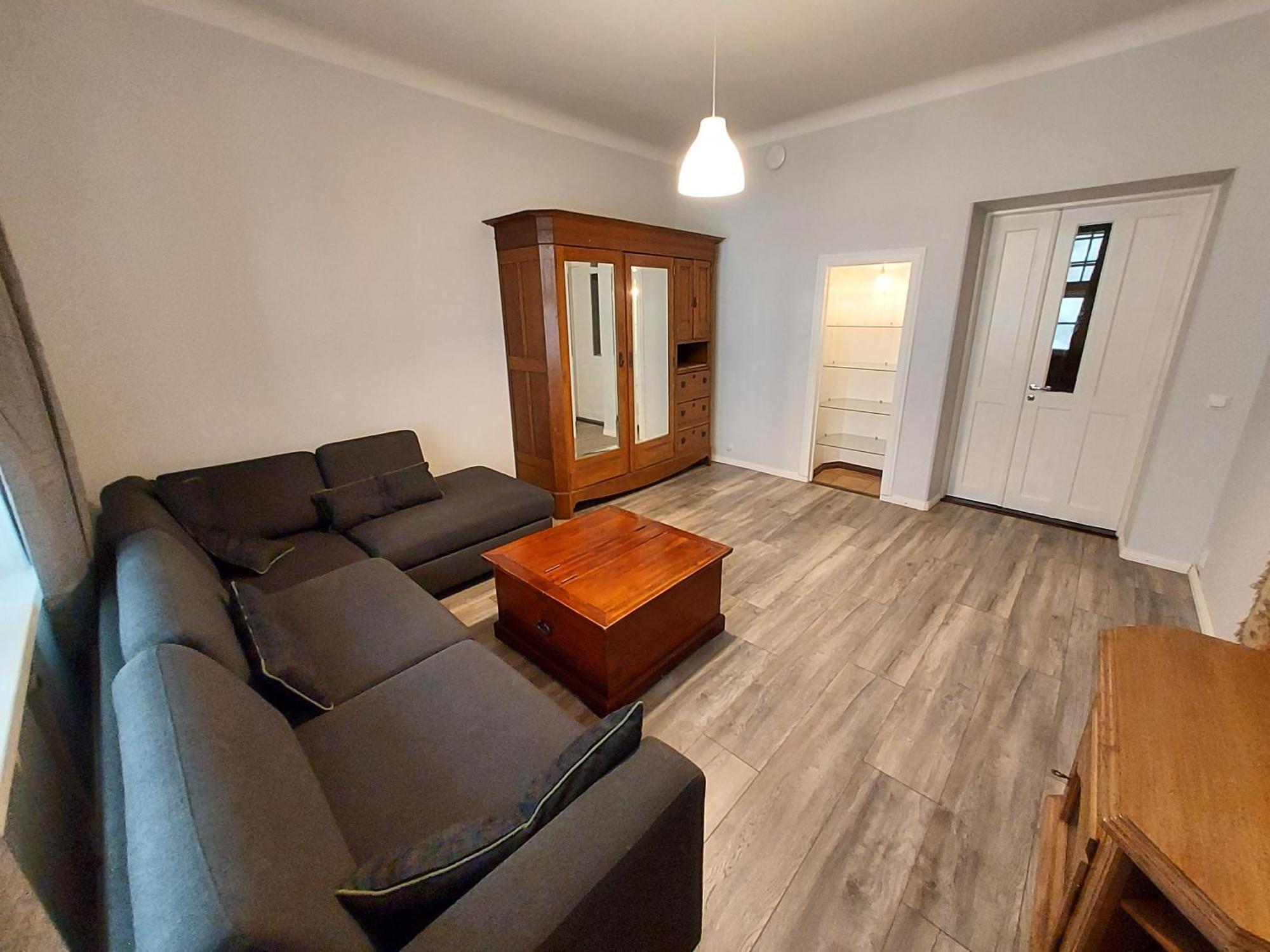 Huoneisto Quiet In The Center 76 M2