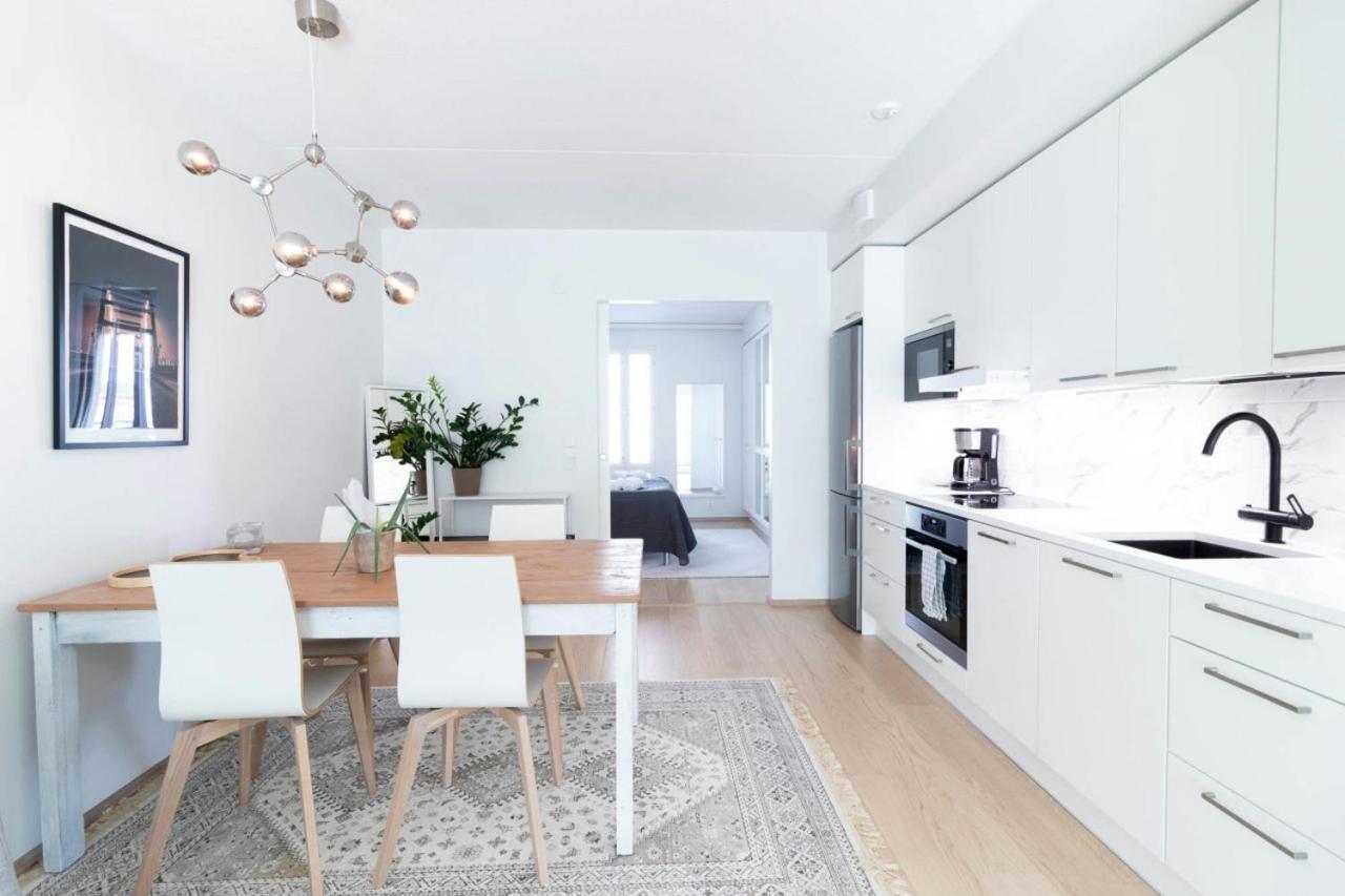 Convenient 1 Bedroom In *