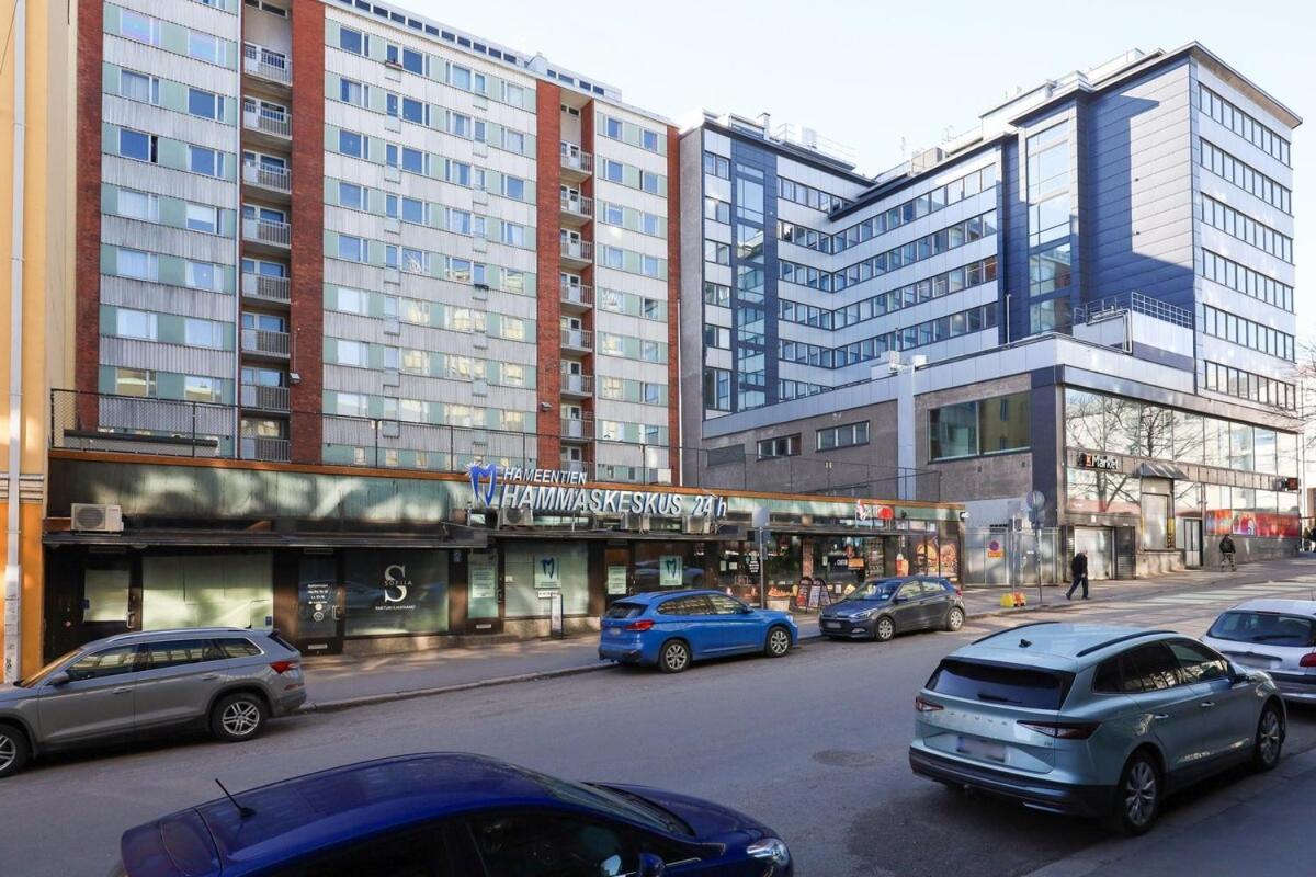 Huoneisto A Stylish Retro Near The Metro And Essential Services *