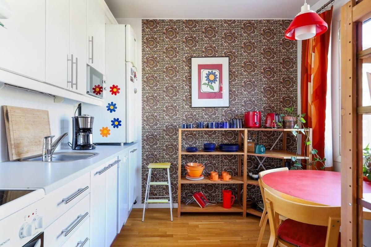 A Stylish Retro Near The Metro And Essential Services Huoneisto Helsinki