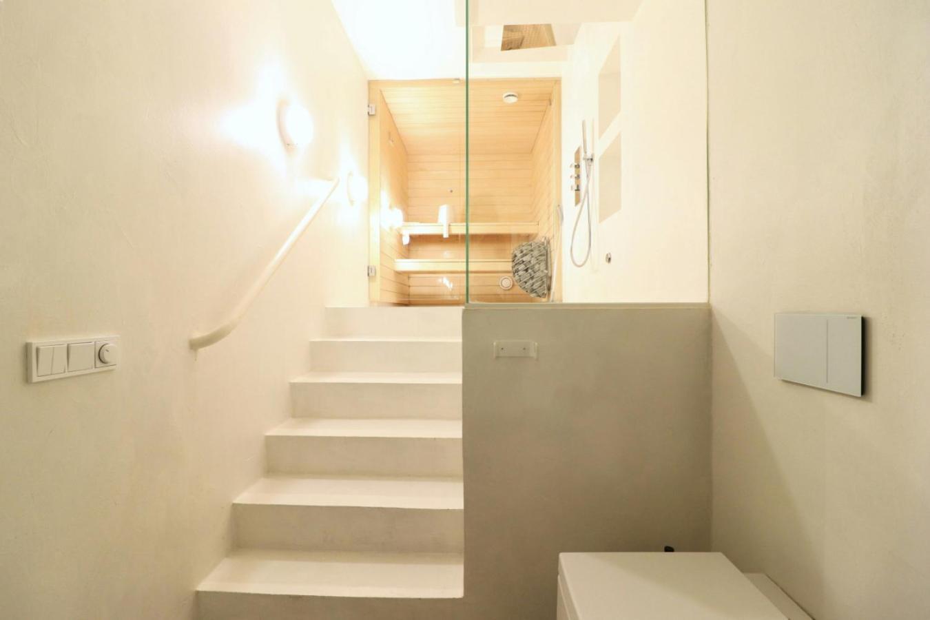Spacious For 2 With Sauna In Punavuori Helsinki
