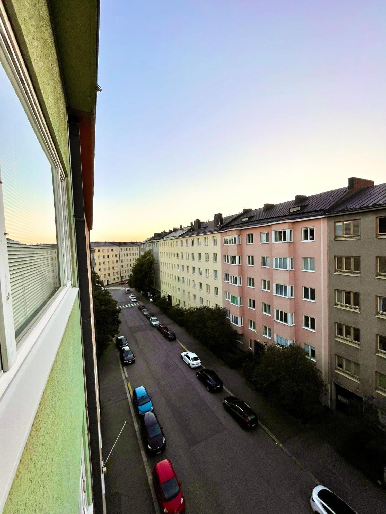 Penthouse Toeoeloe - High Ceilings, Wi-fi, 24h Shop *