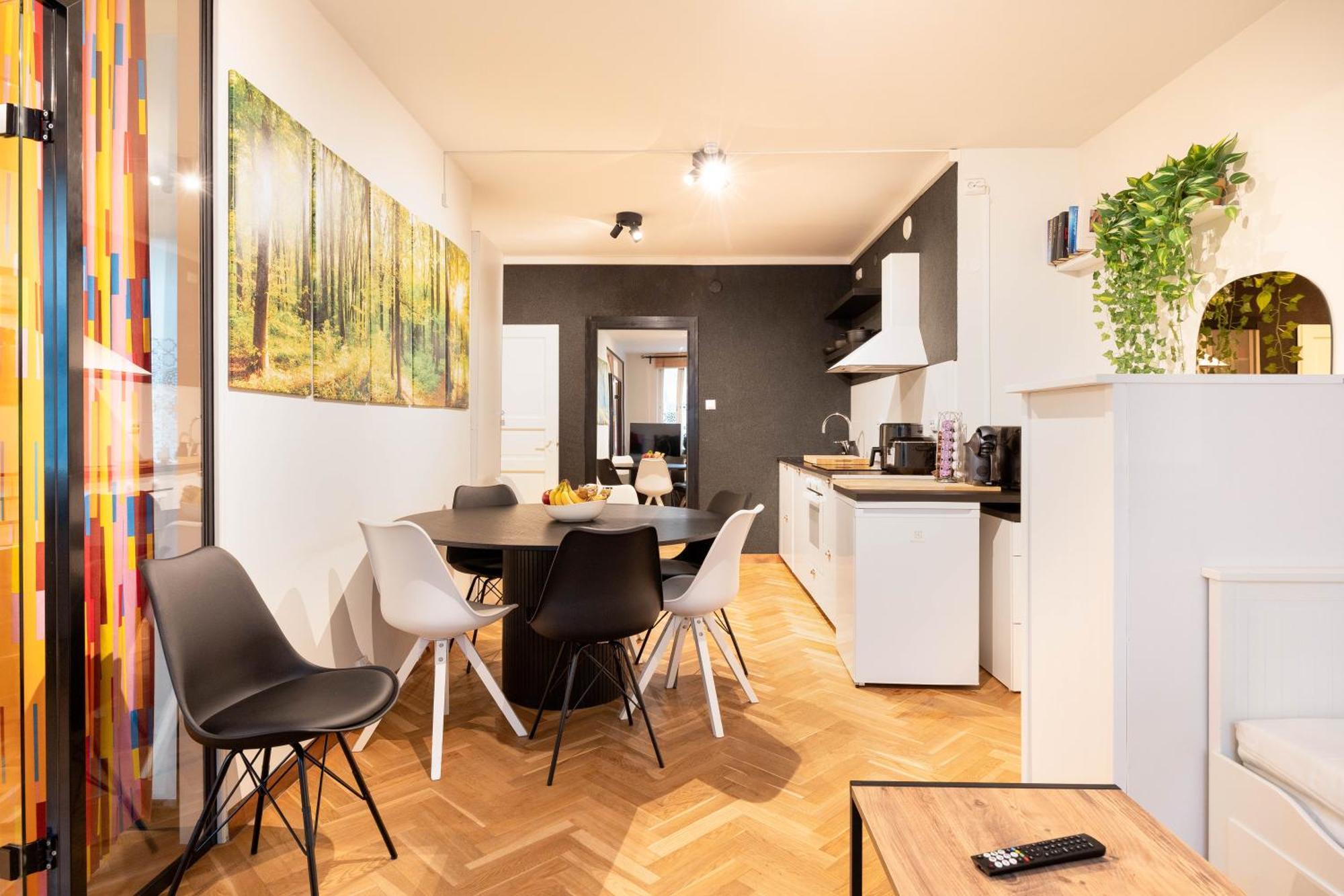 Huoneisto Great Location & Transport Connections With All Amenities 1-8 People Free Continental Breakfast Wifi Coffee &Tea Helsinki