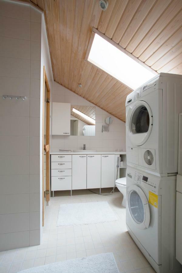 Huoneisto 2ndhomes 2br Center Penthouse With Balcony And Sauna