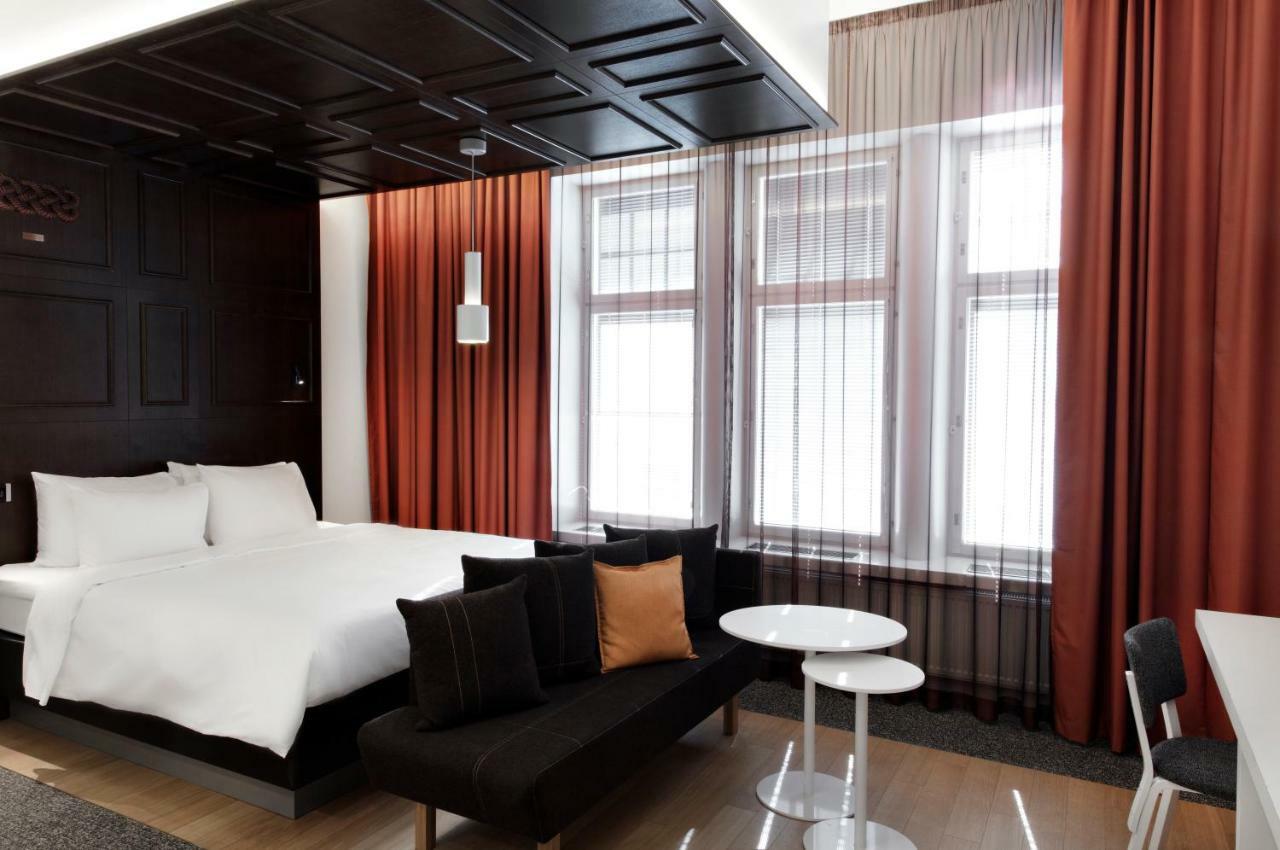 Radisson Blu Plaza Hotel, Hotelli