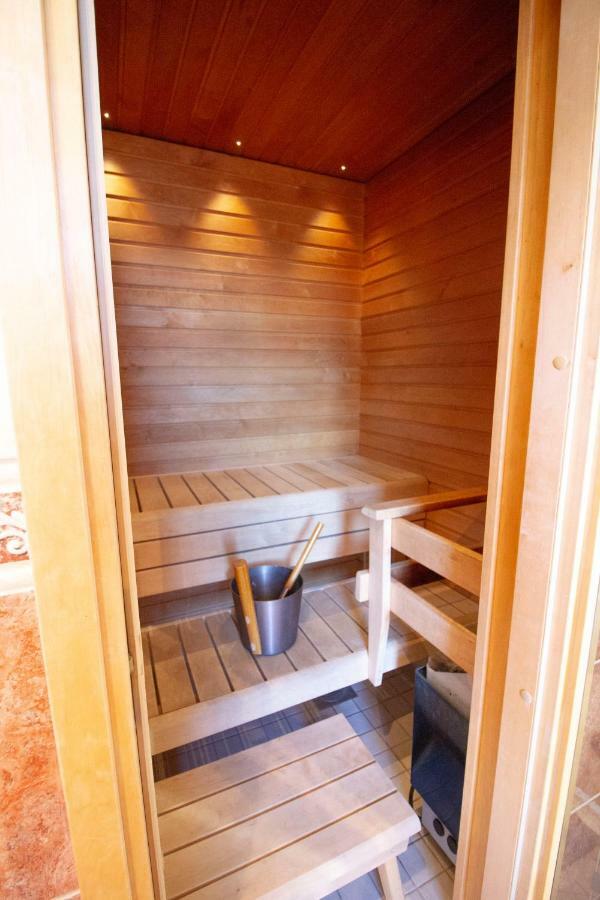 Huoneisto 2ndhomes Stunning Floor With Sauna And Balcony *