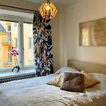 A Cosy Flat Next To Metro
