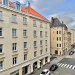 Puma\'S Central Flat 2 In Helsinki