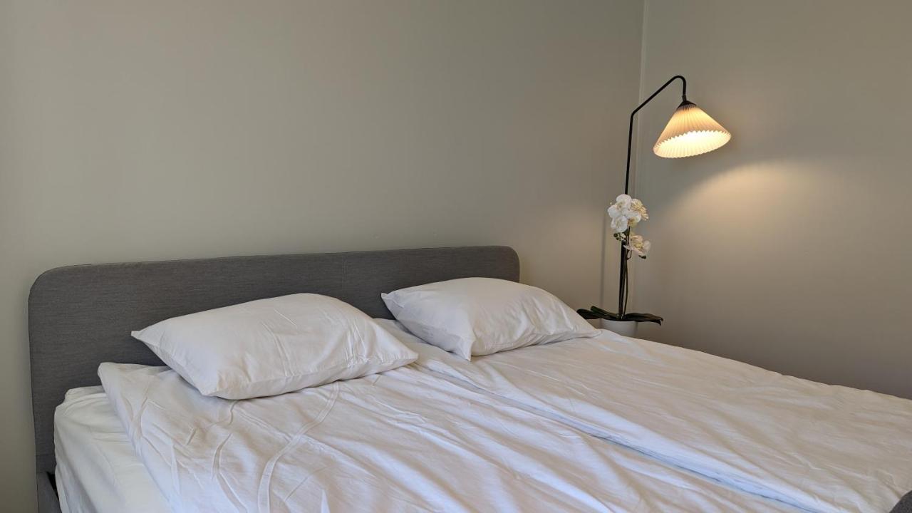 Huoneisto A Cosy Flat Next To Metro *