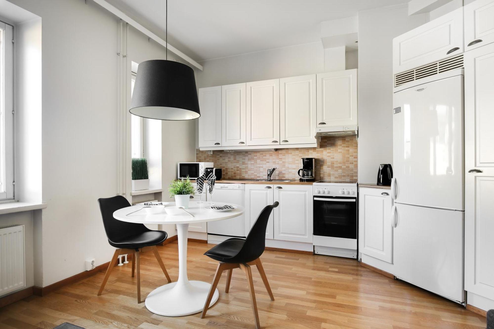 Kotimaailma Kamppi - 3br In The Center With Key Code Huoneisto *