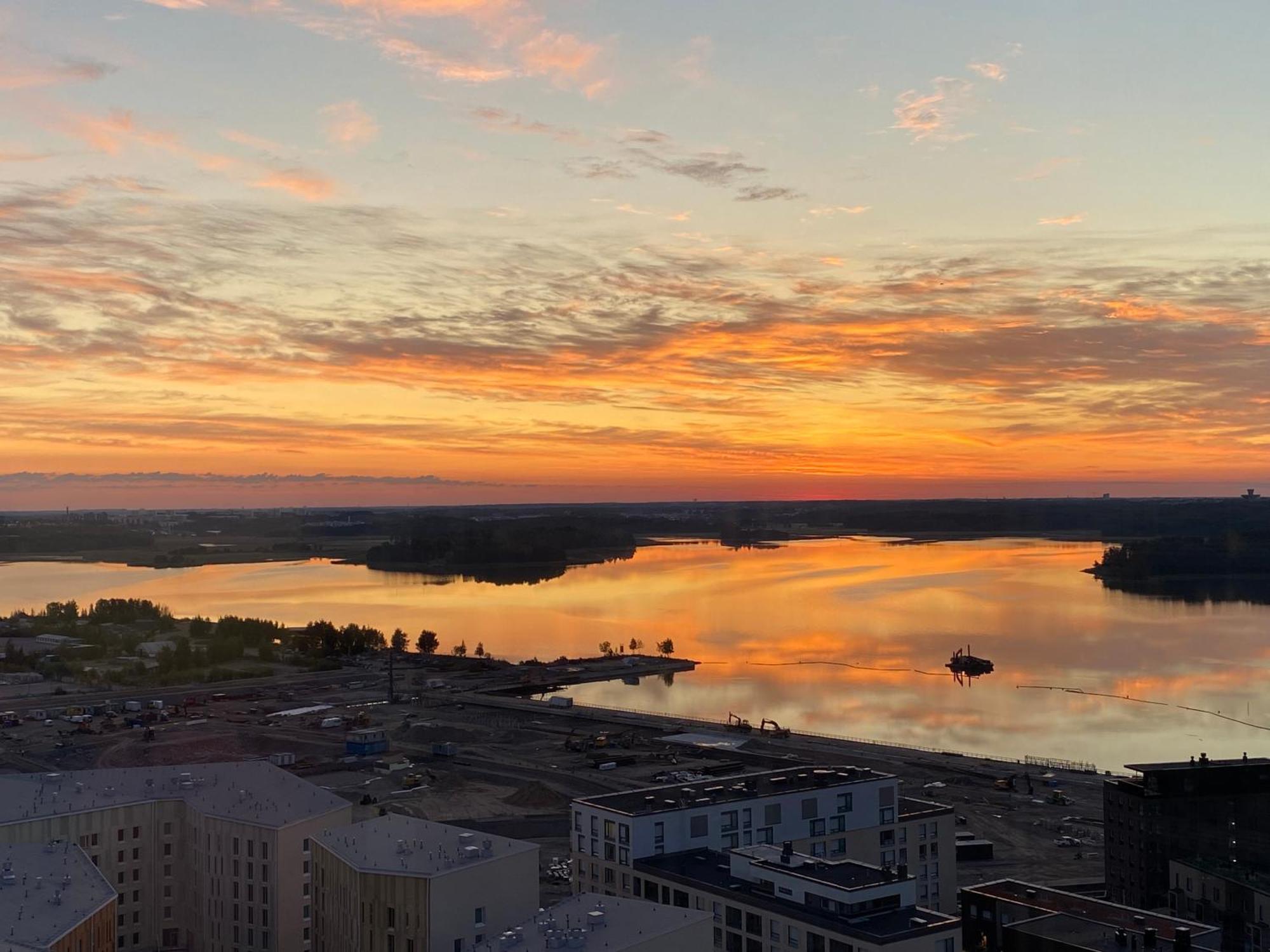 18th Floor High Point 1 Bdr With View - Free Garage Parking Huoneisto Helsinki