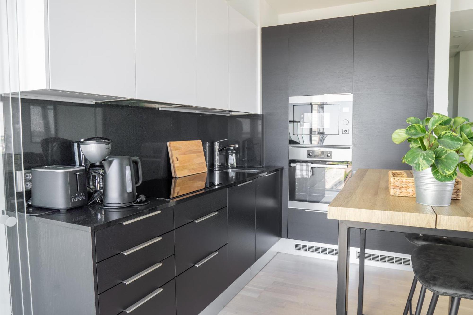 18th Floor High Point 1 Bdr With View - Free Garage Parking * Helsinki