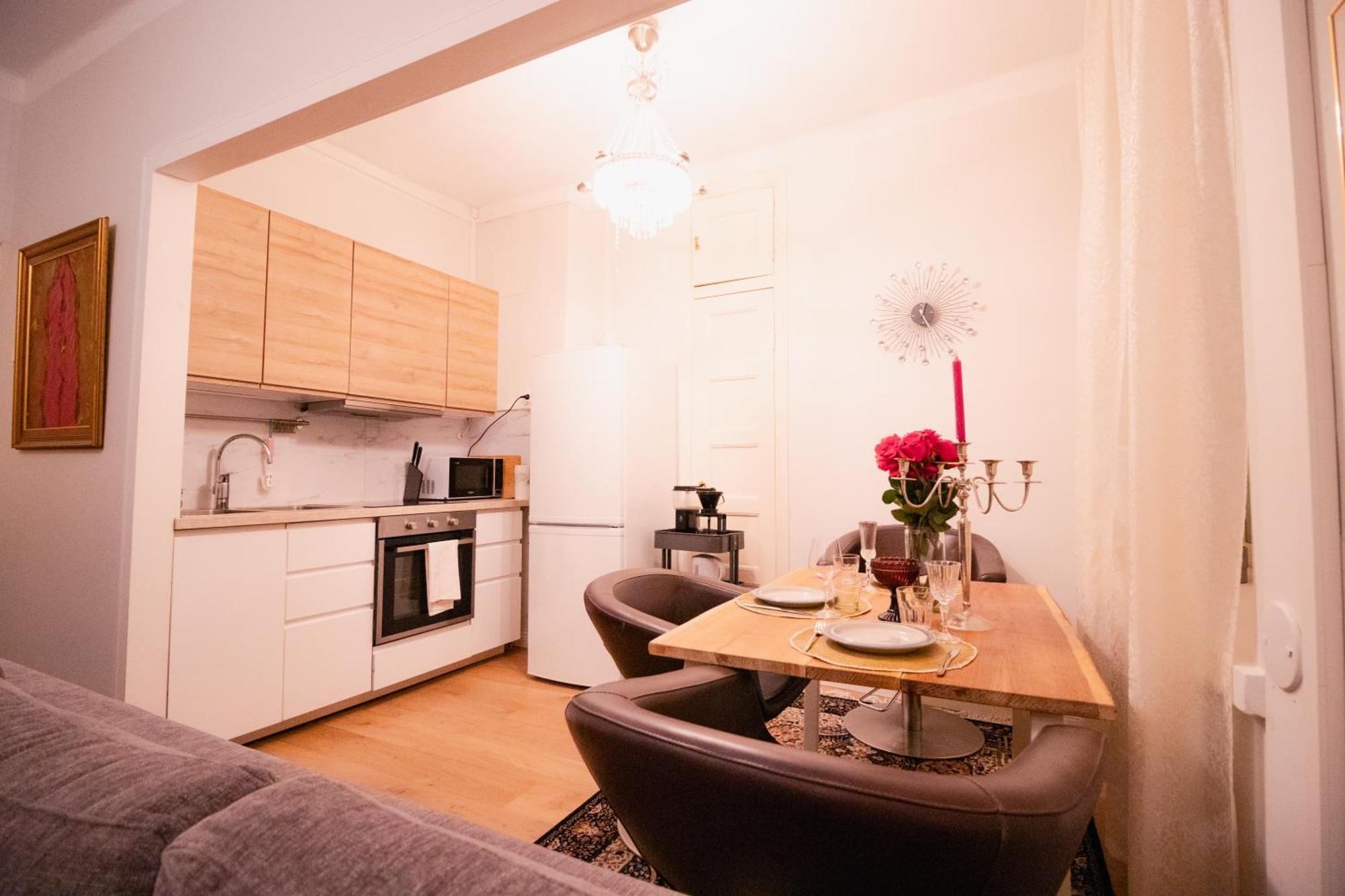 Lovely Flat In The Heart Of Huoneisto Helsinki