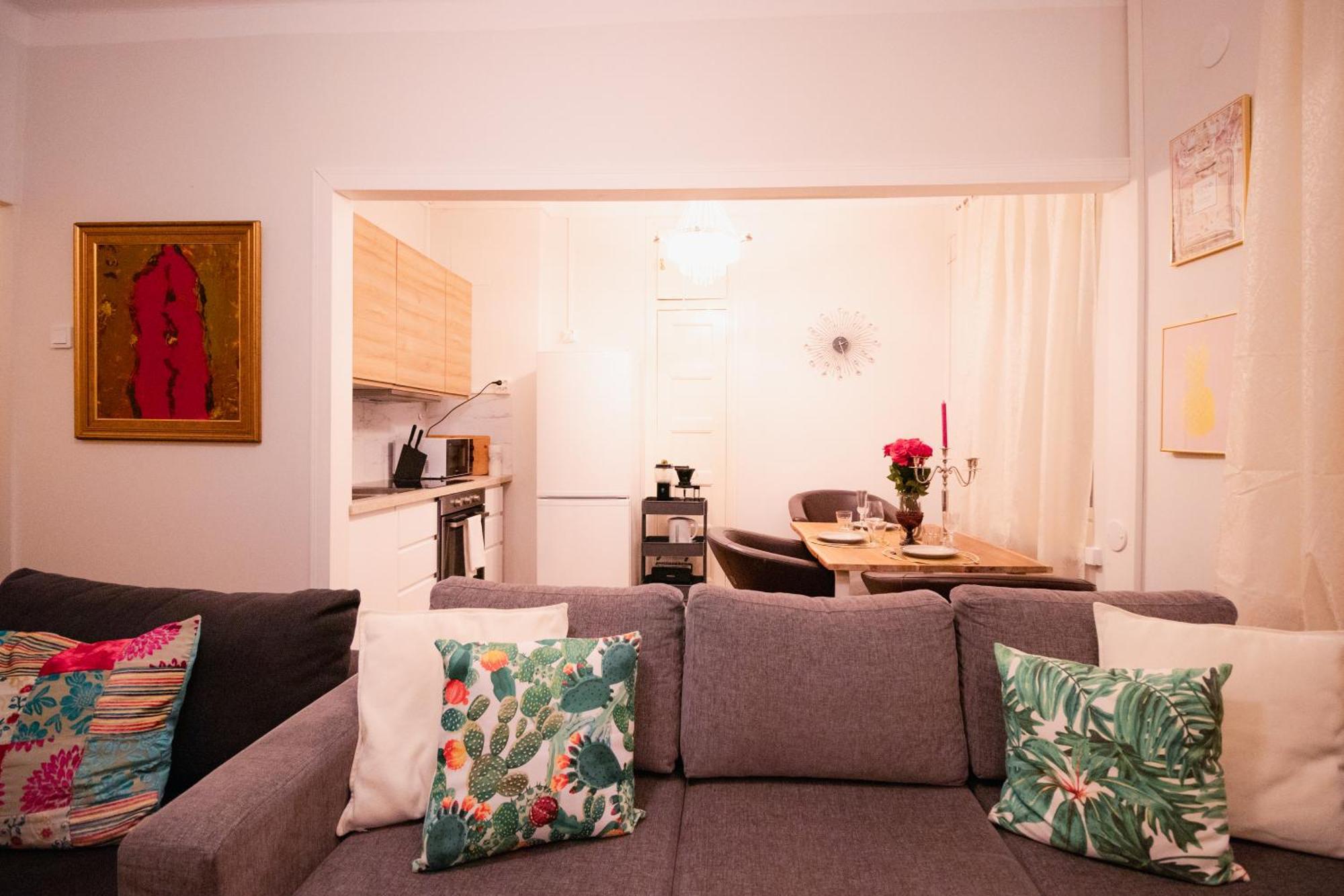 Lovely Flat In The Heart Of Huoneisto Helsinki