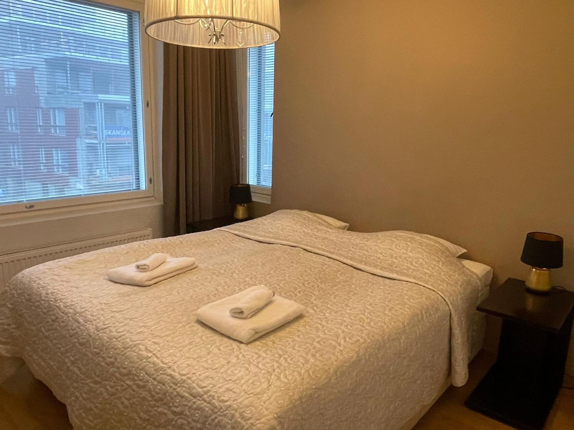 Gella Canalside With Sauna And Balcony In Address Saukonpaadenranta 4 Huoneisto