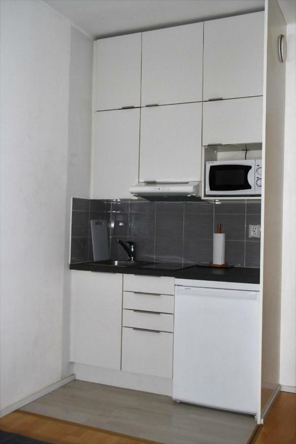 Studio In City Center *